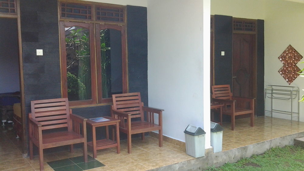 Family Garden Homestay Mangsit Kültér fotó
