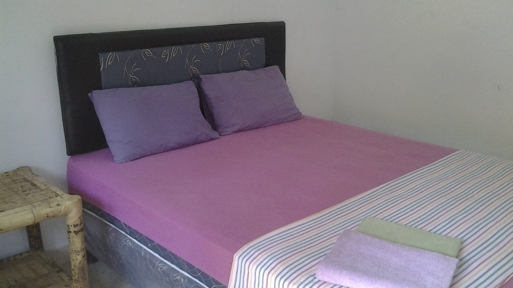 Family Garden Homestay Mangsit Kültér fotó