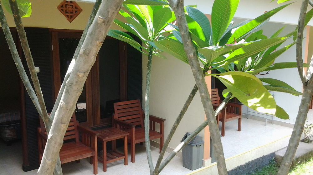 Family Garden Homestay Mangsit Kültér fotó