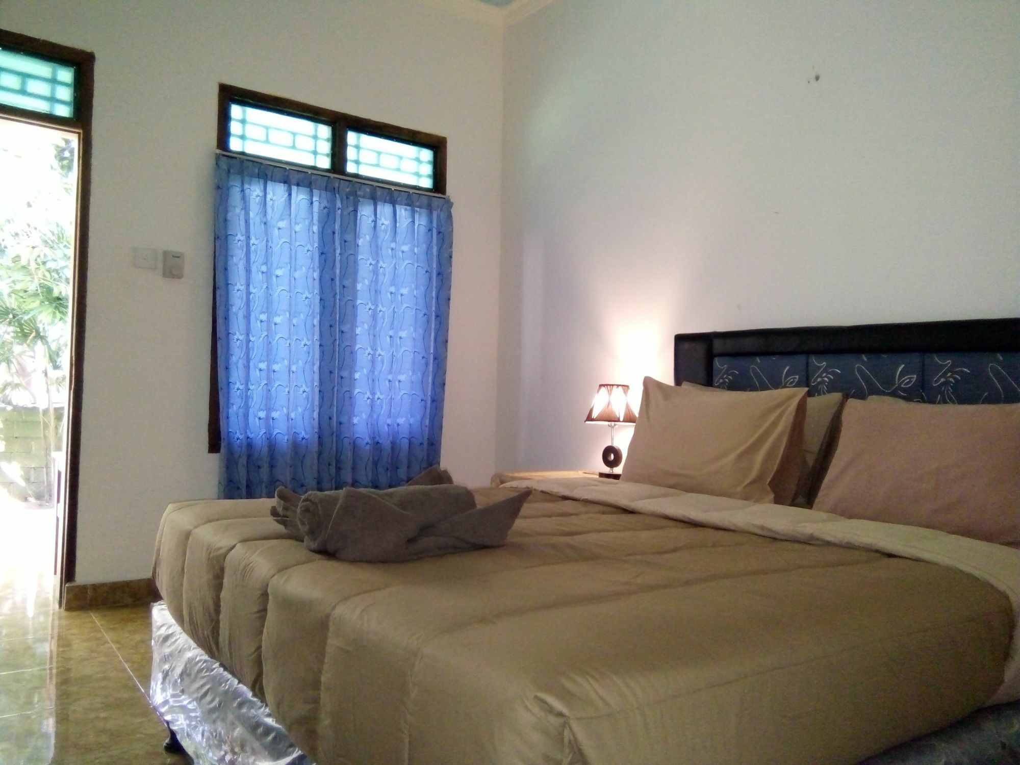 Family Garden Homestay Mangsit Kültér fotó